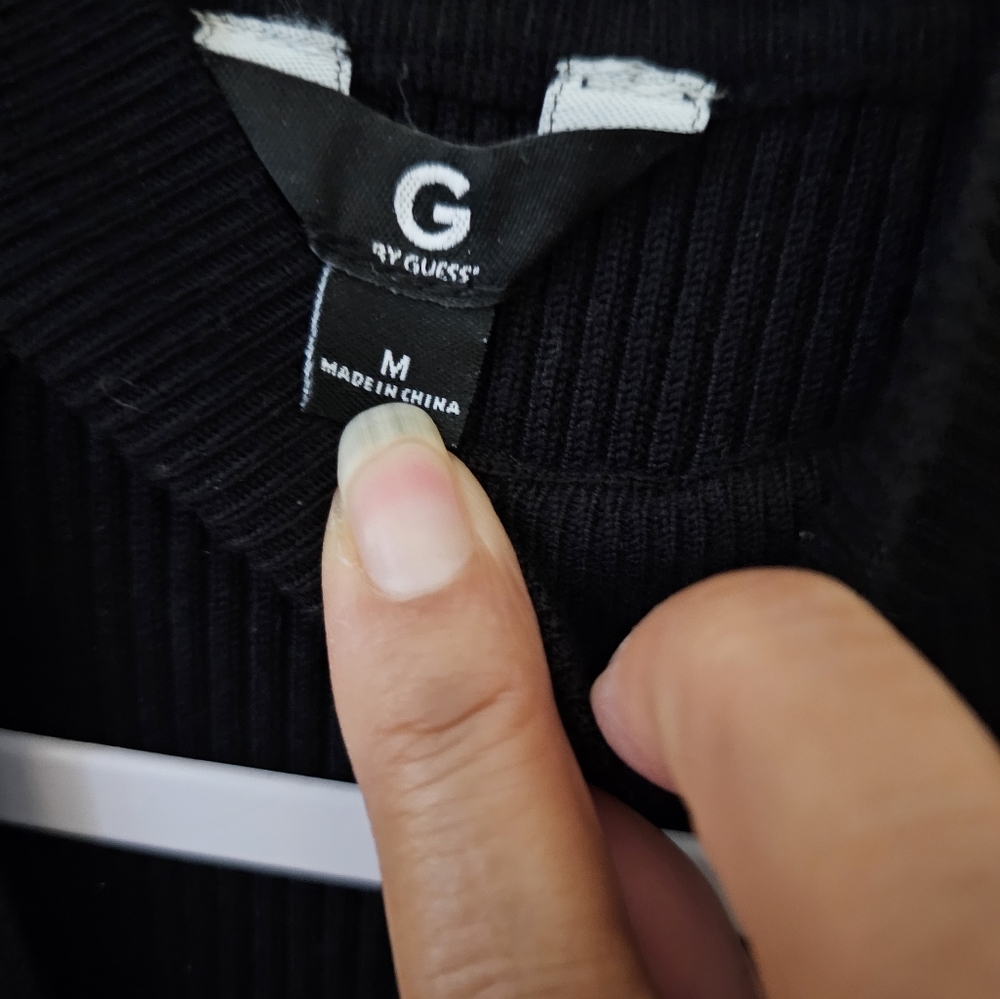 GUESS Sweater Dress 👗 - Picture 2 of 3